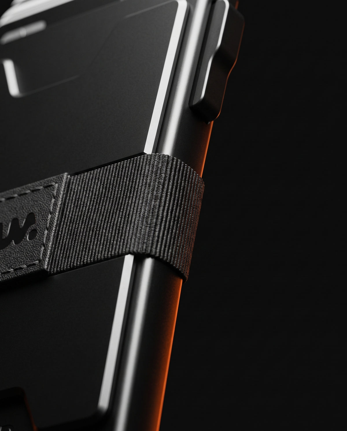 LYNK Pop-Up Metal Wallet, machined aluminium card wallet with a side trigger